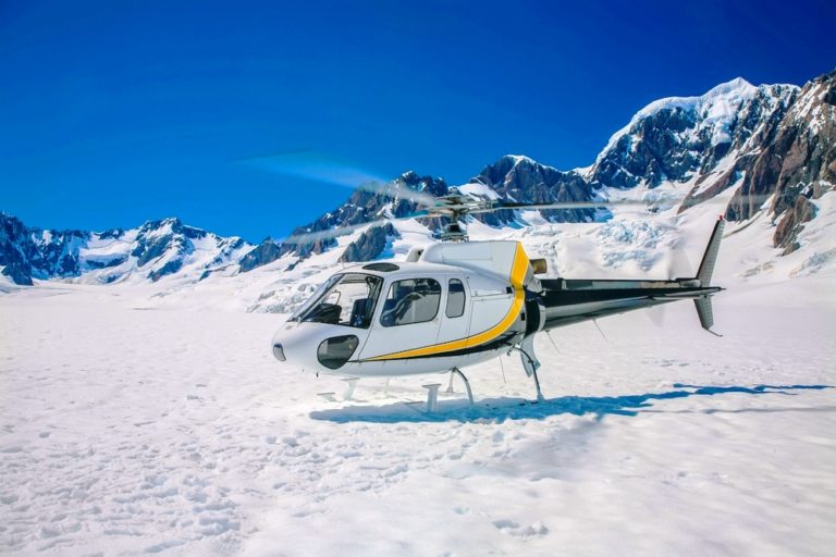 Helicopter-Ride-Glacier-Walk